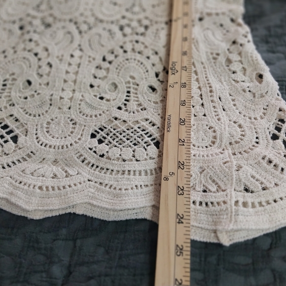 KEREN HART Women Size M Crochet Cream Lace Top - Picture 12 of 16